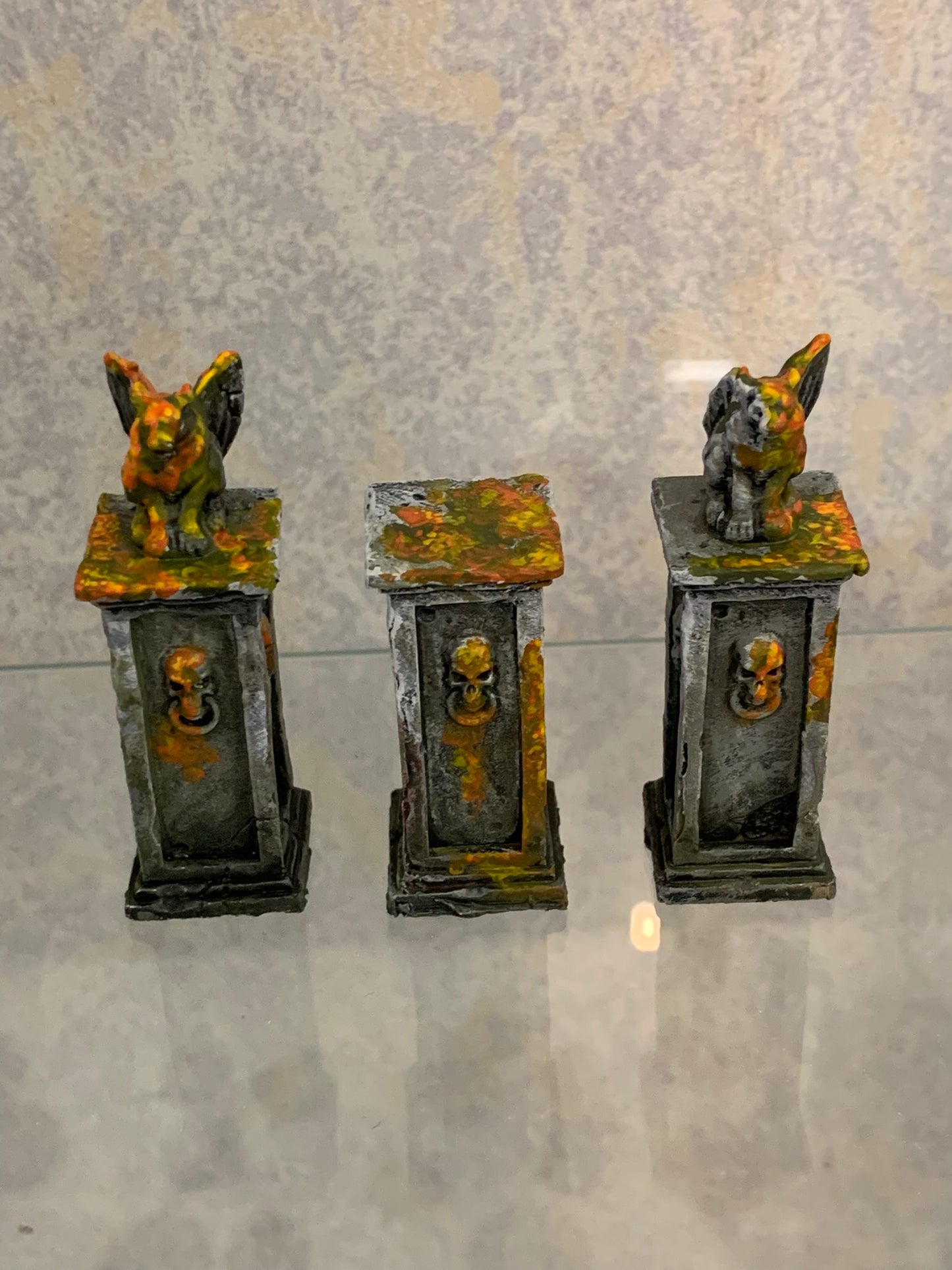 Graveyard Scatter - Gargoyle Pillars x3
